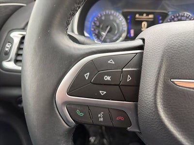 2017 Chrysler 200 Limited Platinum