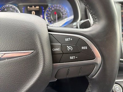 2017 Chrysler 200 Limited Platinum