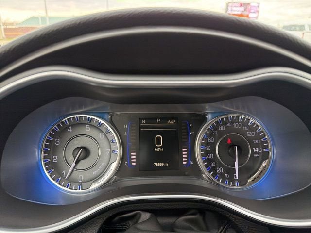 2017 Chrysler 200 Limited Platinum