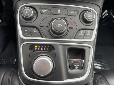 2017 Chrysler 200 Limited Platinum