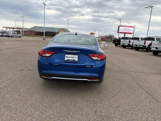 2017 Chrysler 200 Limited Platinum