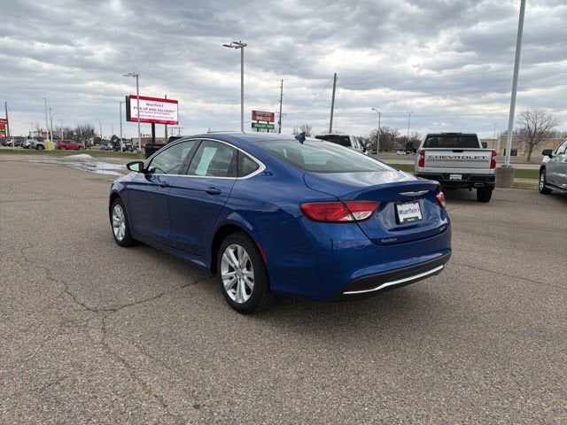 2017 Chrysler 200 Limited Platinum