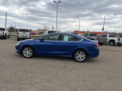2017 Chrysler 200 Limited Platinum