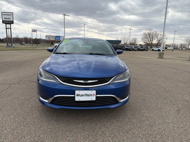 2017 Chrysler 200 Limited Platinum
