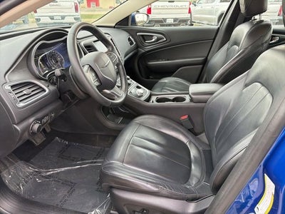 2017 Chrysler 200 Limited Platinum
