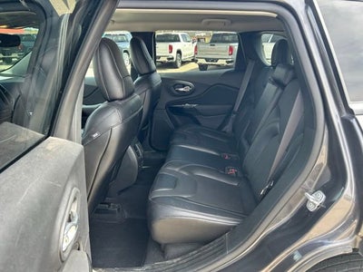 2023 Jeep Cherokee Altitude Lux
