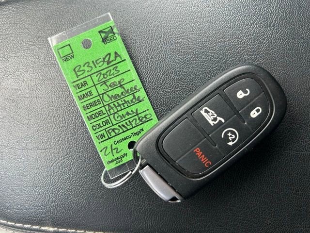 2023 Jeep Cherokee Altitude Lux