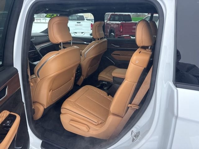 2023 Jeep Grand Cherokee L Summit