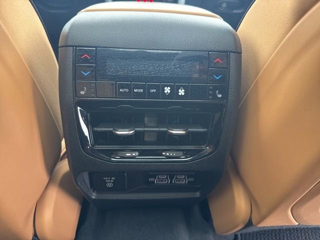 2023 Jeep Grand Cherokee L Summit