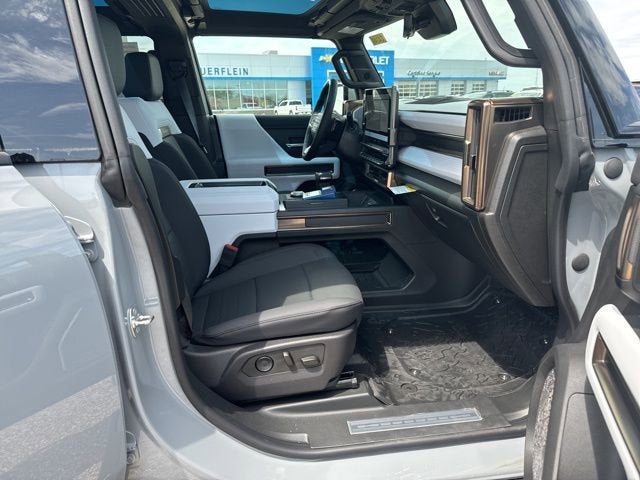 2024 GMC HUMMER EV SUV 2X