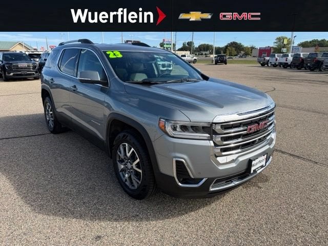 2023 GMC Acadia SLT