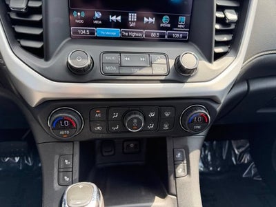 2019 GMC Acadia SLT