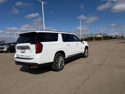2022 GMC Yukon XL Denali