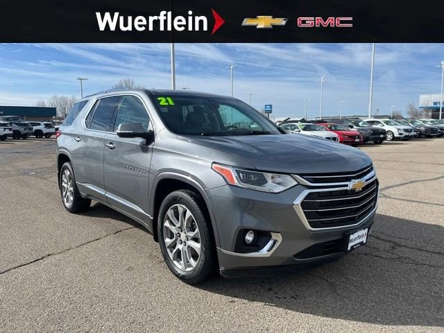 2021 Chevrolet Traverse AWD Premier's photo