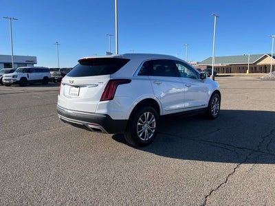 2022 Cadillac XT5 Premium Luxury