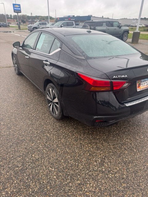 2021 Nissan Altima 2.5 SV