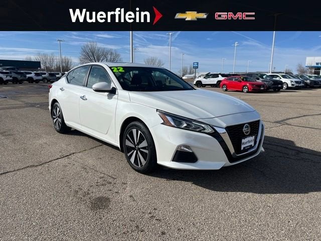 2022 Nissan Altima 2.5 SV