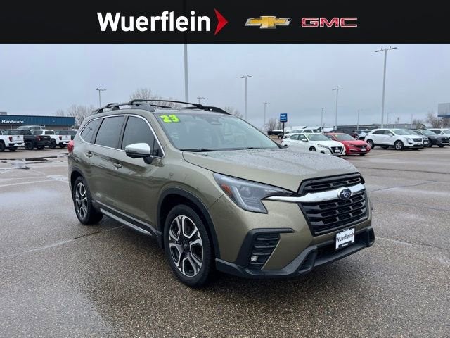 2023 Subaru Ascent Limited 7 Passenger's photo