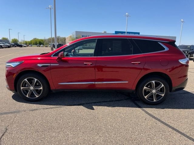 2022 Buick Enclave Essence