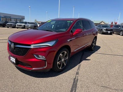 2022 Buick Enclave Essence