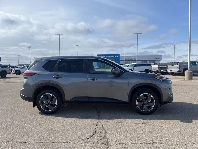 Used 2024 Nissan Rogue SV with VIN 5N1BT3BB5RC699584 for sale in Albert Lea, Minnesota