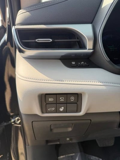 2025 Toyota Highlander LE