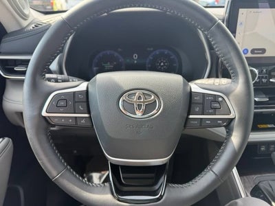 2025 Toyota Highlander LE