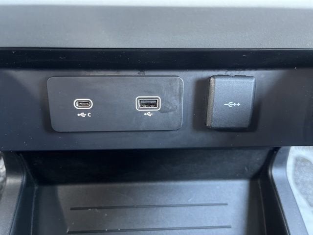 2023 Land Rover Defender S