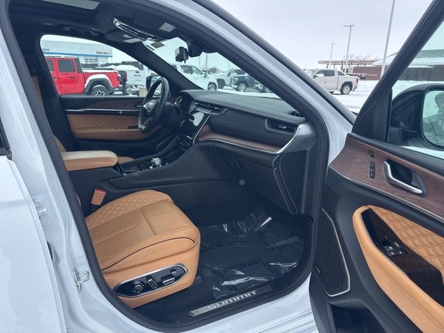 2023 Jeep Grand Cherokee L Summit