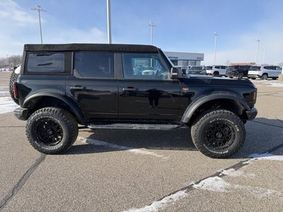 2021 Ford Bronco Base