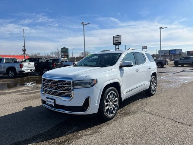 2023 GMC Acadia Denali