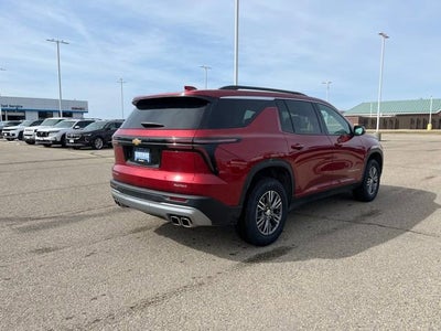 2025 Chevrolet Traverse LT