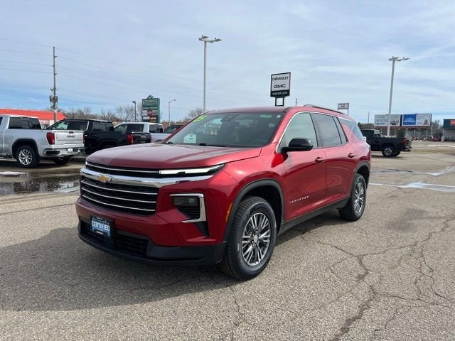 2025 Chevrolet Traverse LT