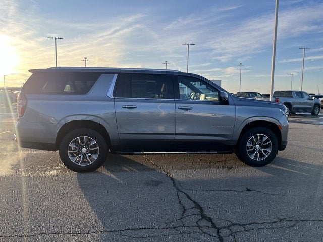 2022 Chevrolet Suburban LT