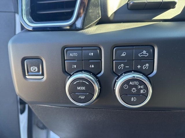 2025 GMC Sierra 3500 HD Denali