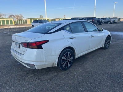 2022 Nissan Altima 2.5 SV