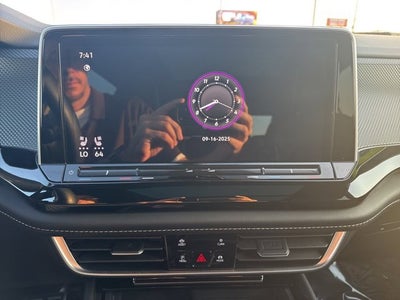 2024 Volkswagen Atlas Cross Sport 2.0T SEL Premium R-Line