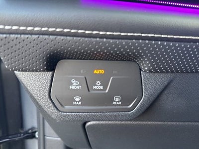 2024 Volkswagen Atlas Cross Sport 2.0T SEL Premium R-Line