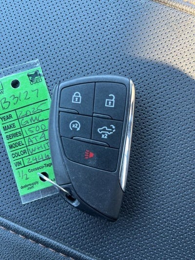 2025 GMC Sierra 1500 AT4