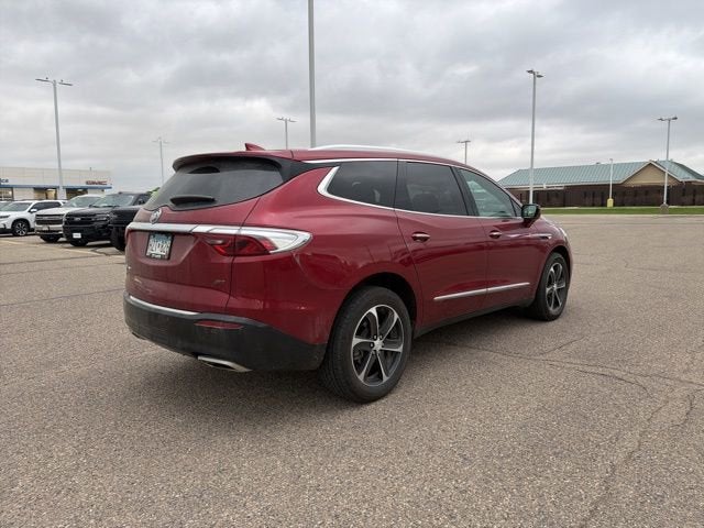 2022 Buick Enclave Essence