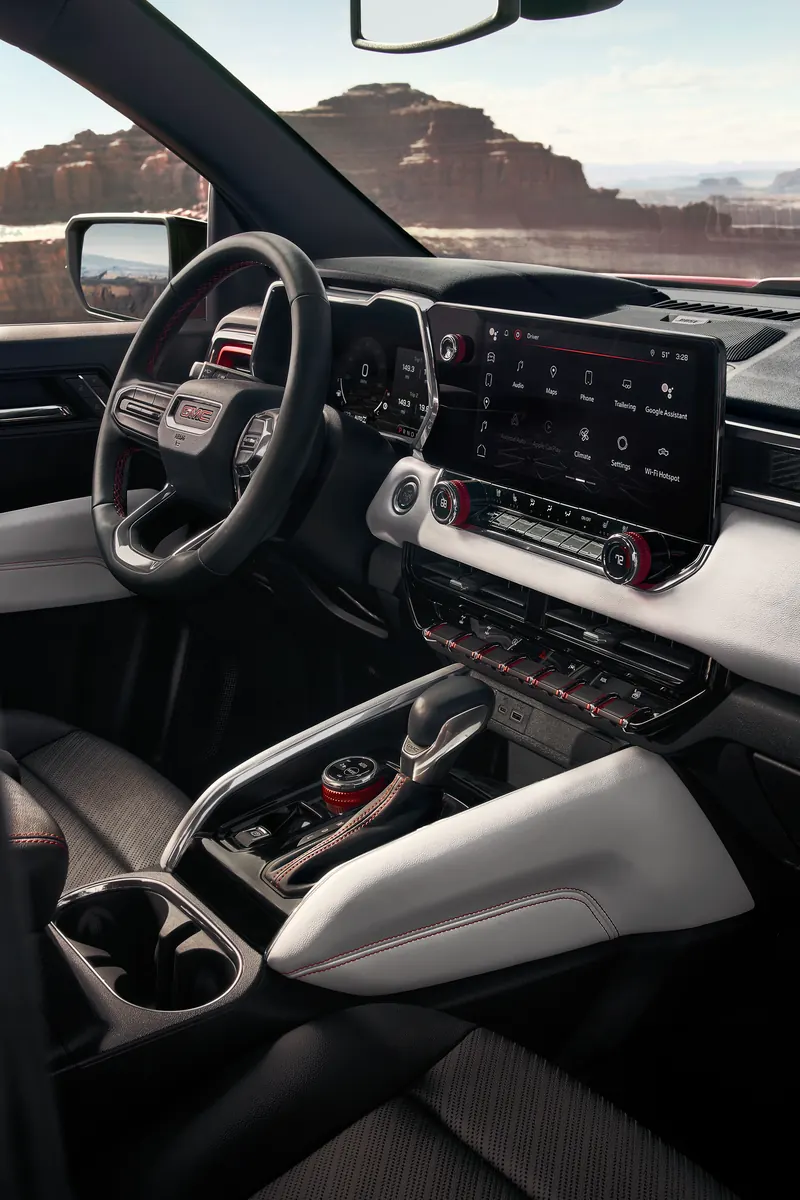 2026 GMC Canyon infotainment system at Wuerflein GMC in Albert Lea MN